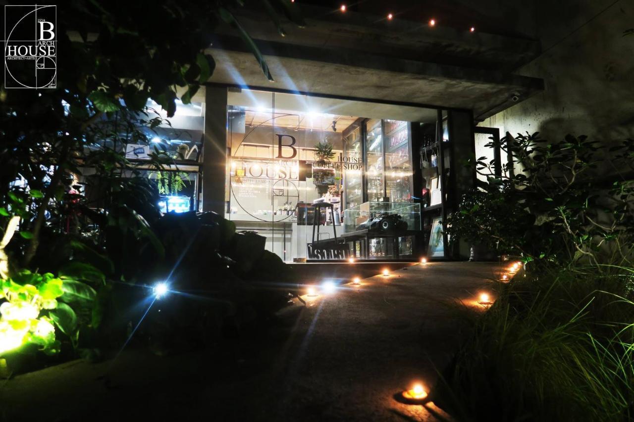 B Arch House Hotel And Cafe Ll No Parking Ll Chiang Mai Exterior photo